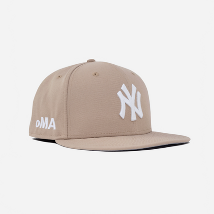 oMA TAN NEW YORK YANKEES FITTED HAT (SAMPLE)