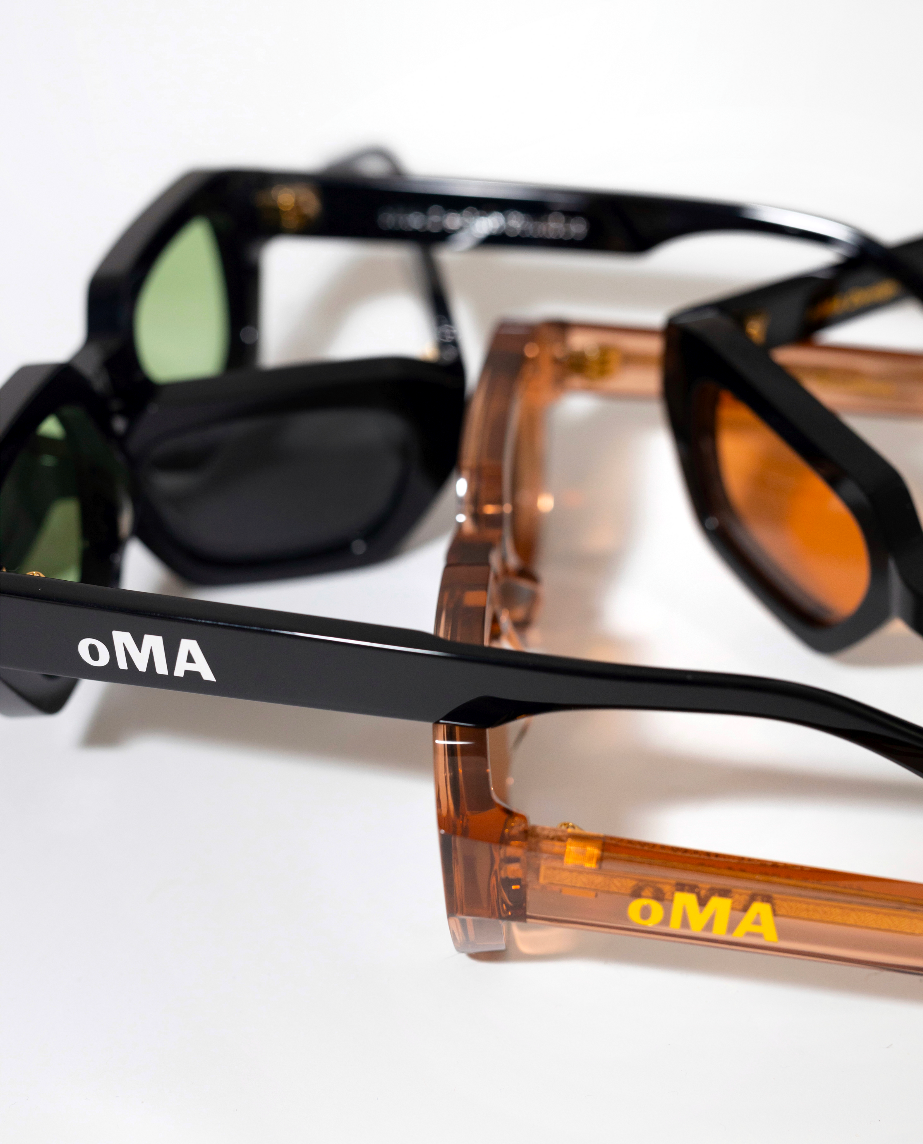 oMA STUDIO GLASSES (NUDE/BLACK)